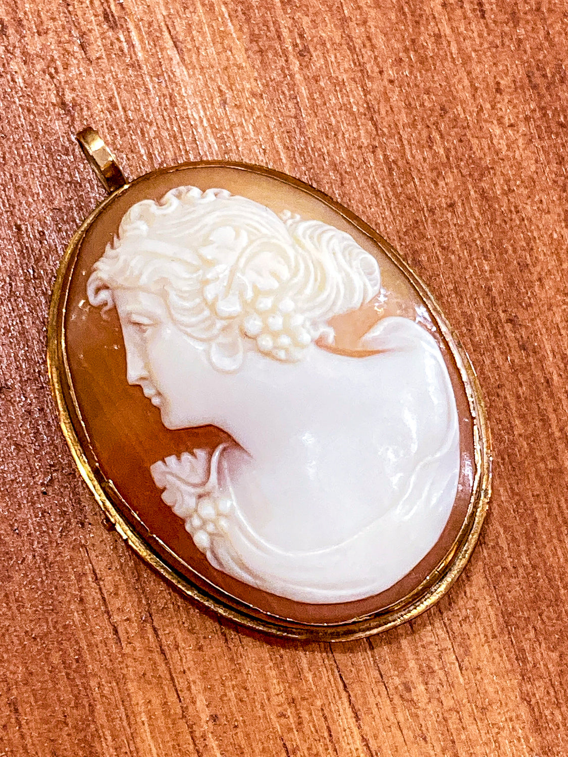 Antique 14K Gold Oval Carved Shell Cameo Convertible Brooch Pin Pendant