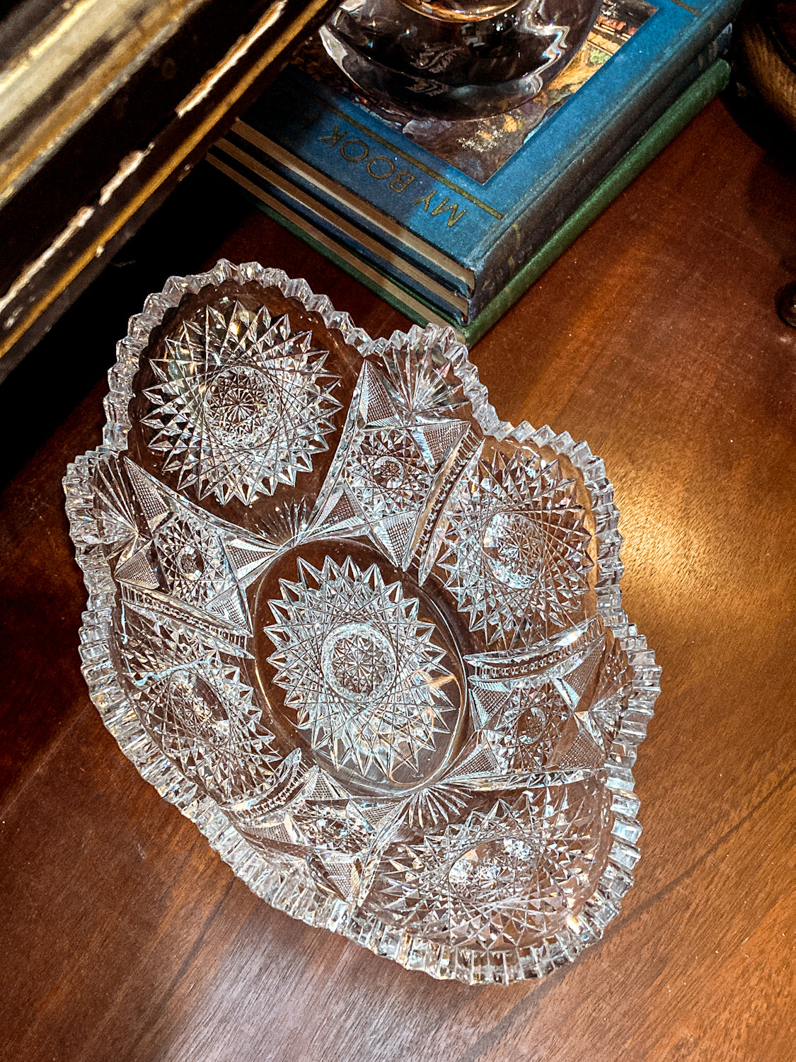 Antique 1900s American Brilliant Cut Clear Glass Oval Scalloped Edge Bowl