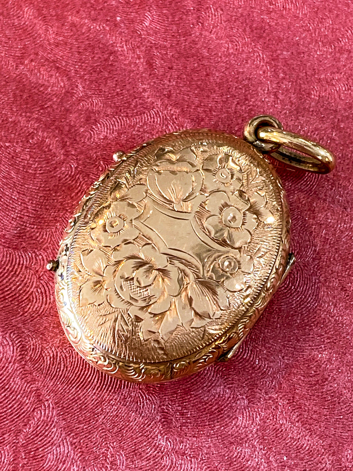 Antique Gold Filled Oval Floral Engraved Mourning Hair Locket Pendant