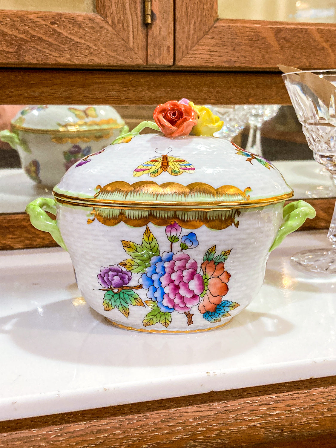 Miniature Queen Victoria Pattern Herend Hand Painted Porcelain Bonbonniere Jar