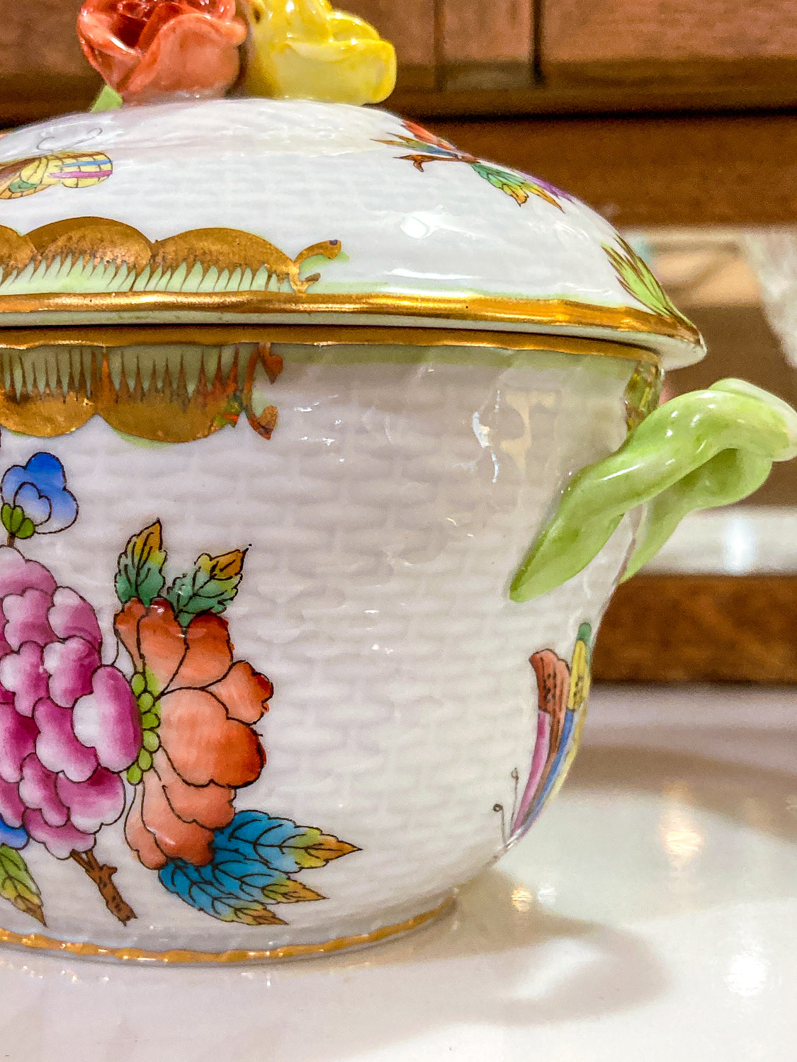 Miniature Queen Victoria Pattern Herend Hand Painted Porcelain Bonbonniere Jar