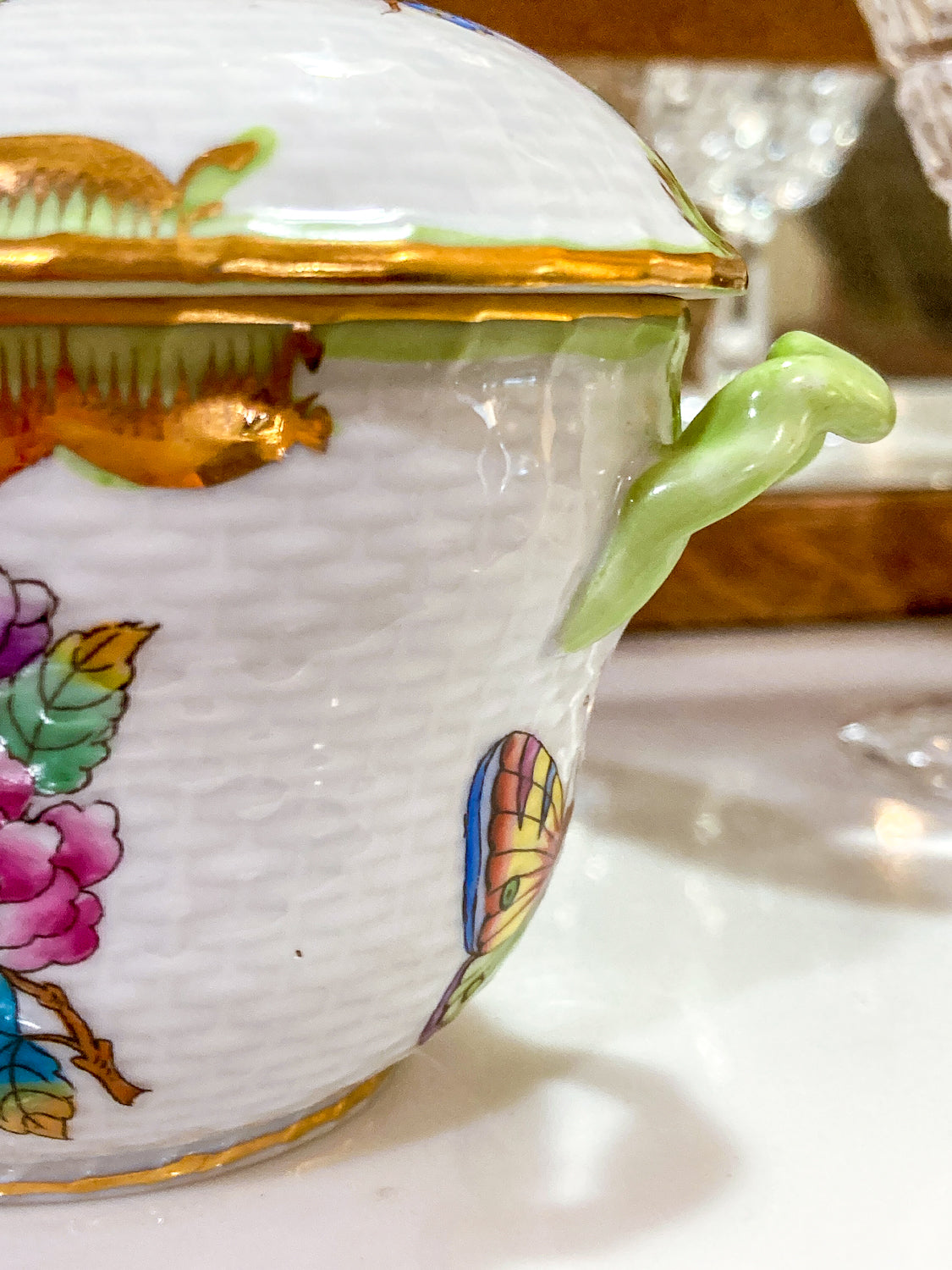 Miniature Queen Victoria Pattern Herend Hand Painted Porcelain Bonbonniere Jar