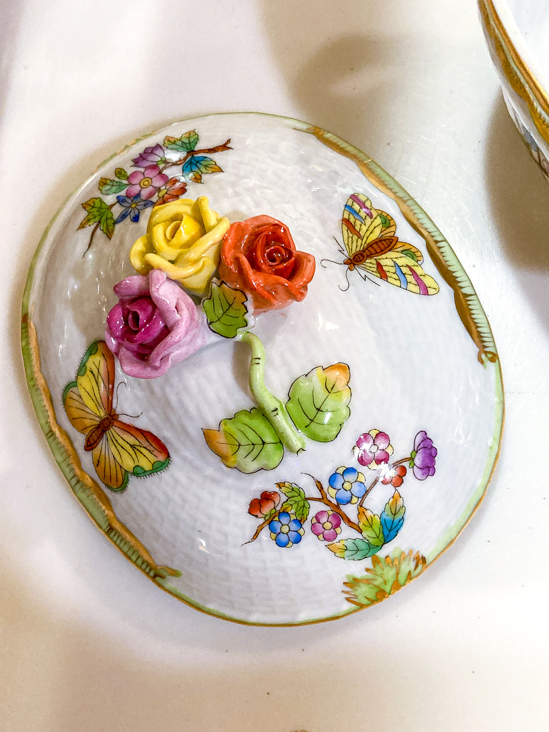 Miniature Queen Victoria Pattern Herend Hand Painted Porcelain Bonbonniere Jar