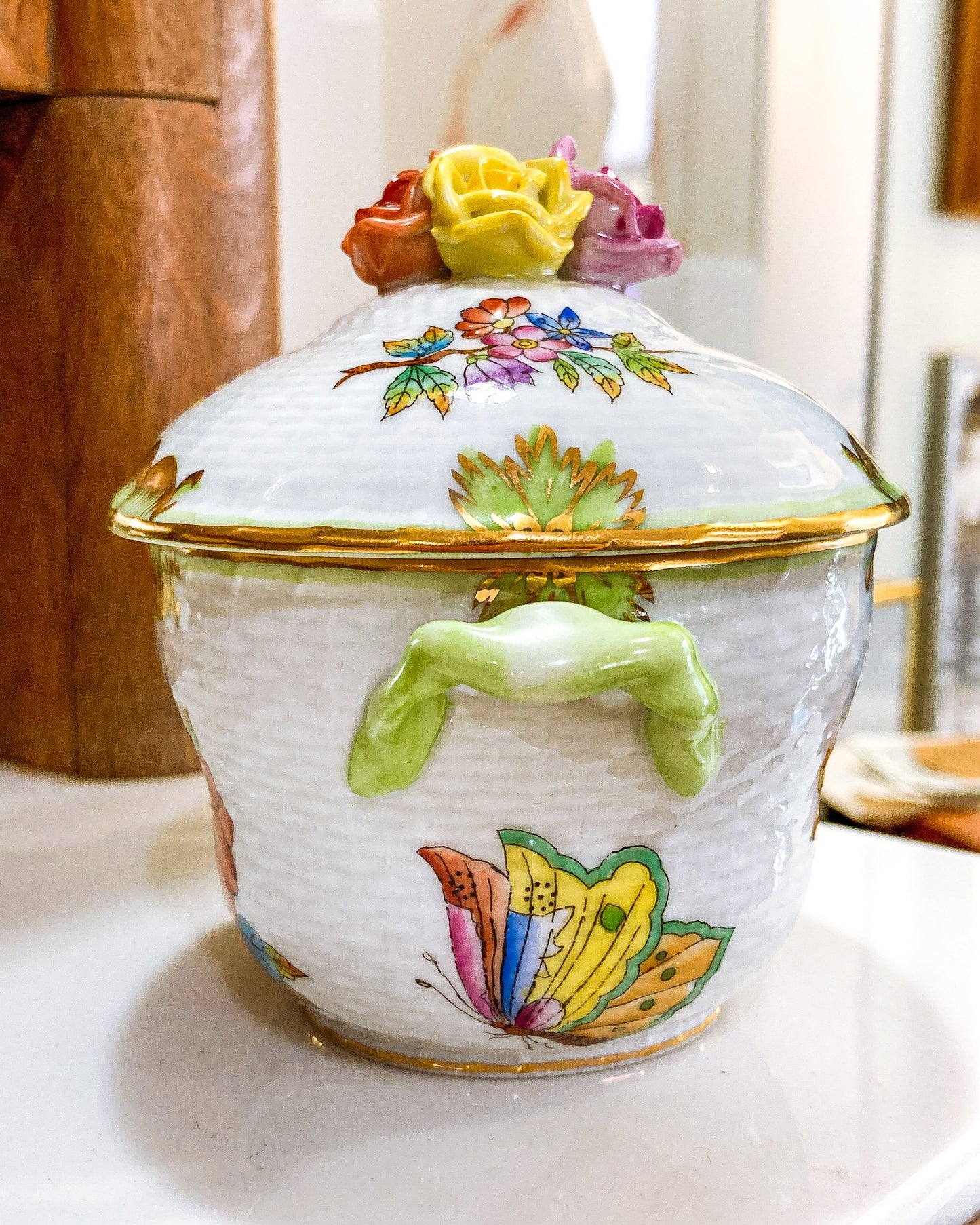 Miniature Queen Victoria Pattern Herend Hand Painted Porcelain Bonbonniere Jar