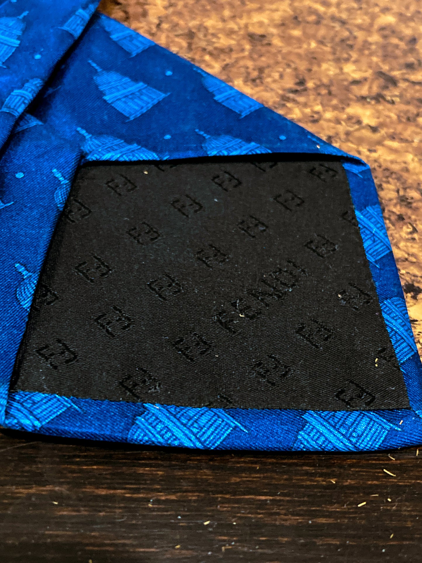 Vintage 1994 FENDI Regali Palazzo Grassi Venice Architectural Italian Blue Silk Tie Stitching close up