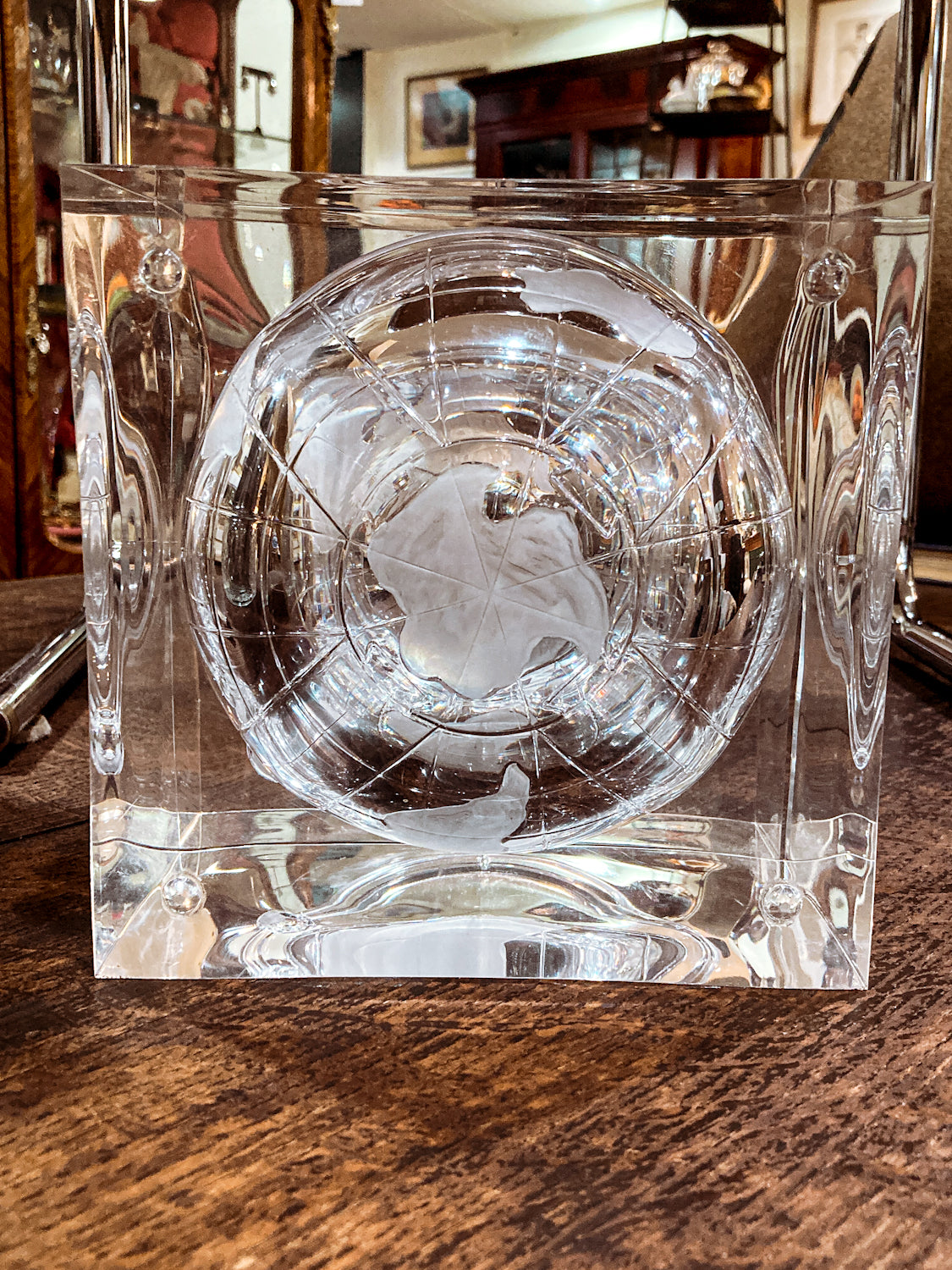 Vintage 1960s Alessandro Albrizzi Clear Lucite Globe Ice Bucket Box Bottom