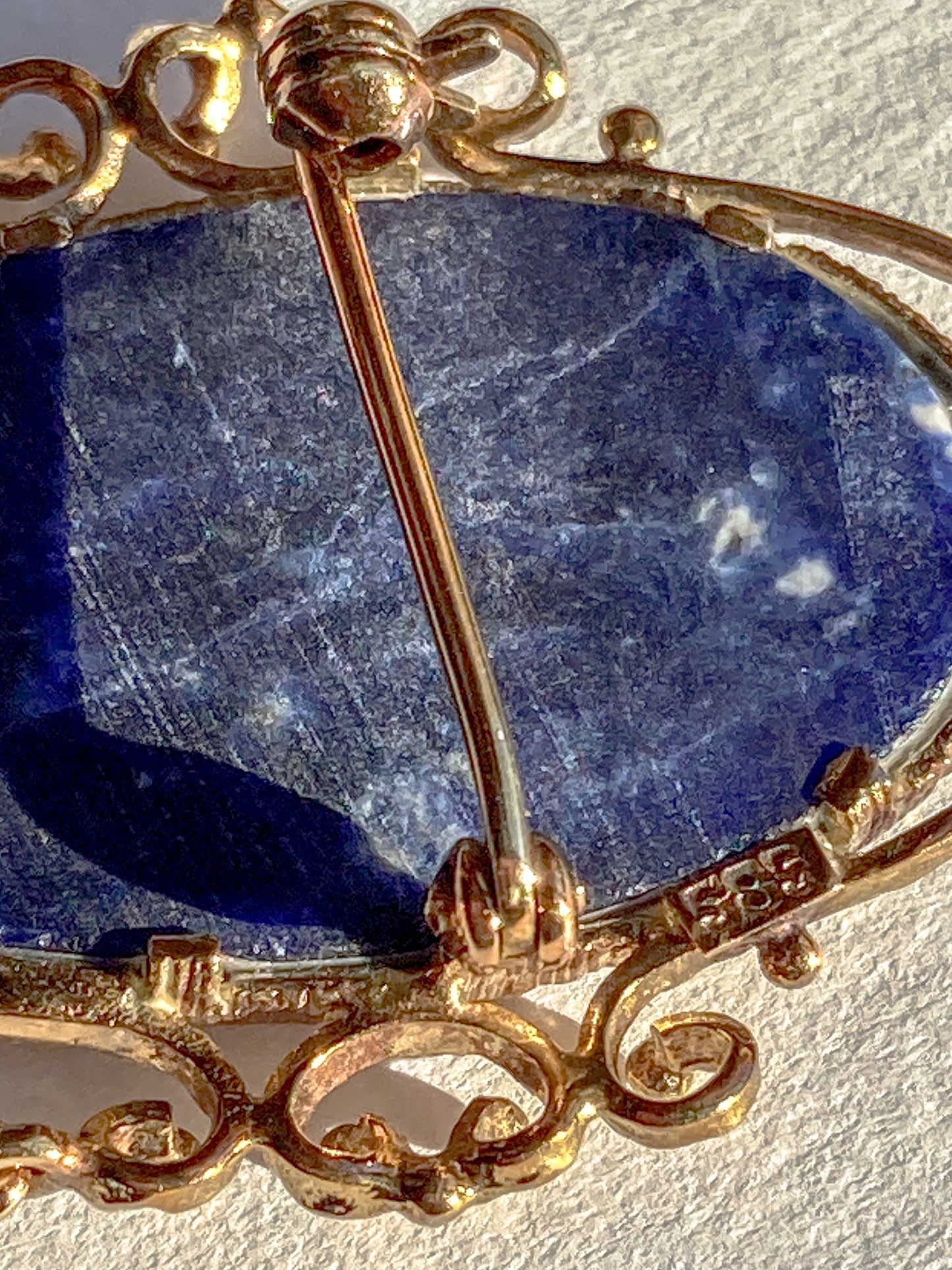 Vintage 14K Yellow Gold Filigree Oval Lapis Lazuli Pearl Dangle Brooch Pin