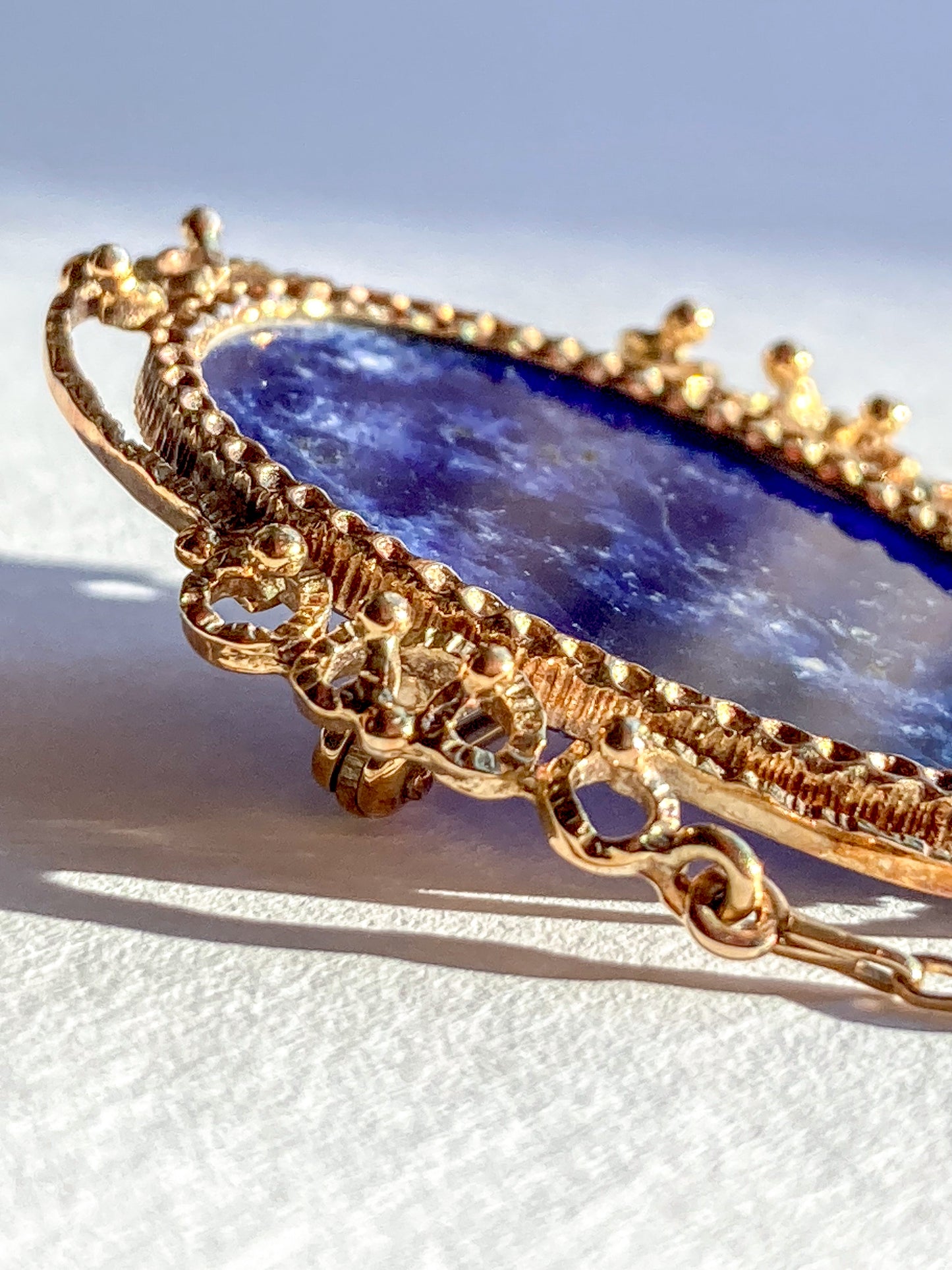Vintage 14K Yellow Gold Filigree Oval Lapis Lazuli Pearl Dangle Brooch Pin