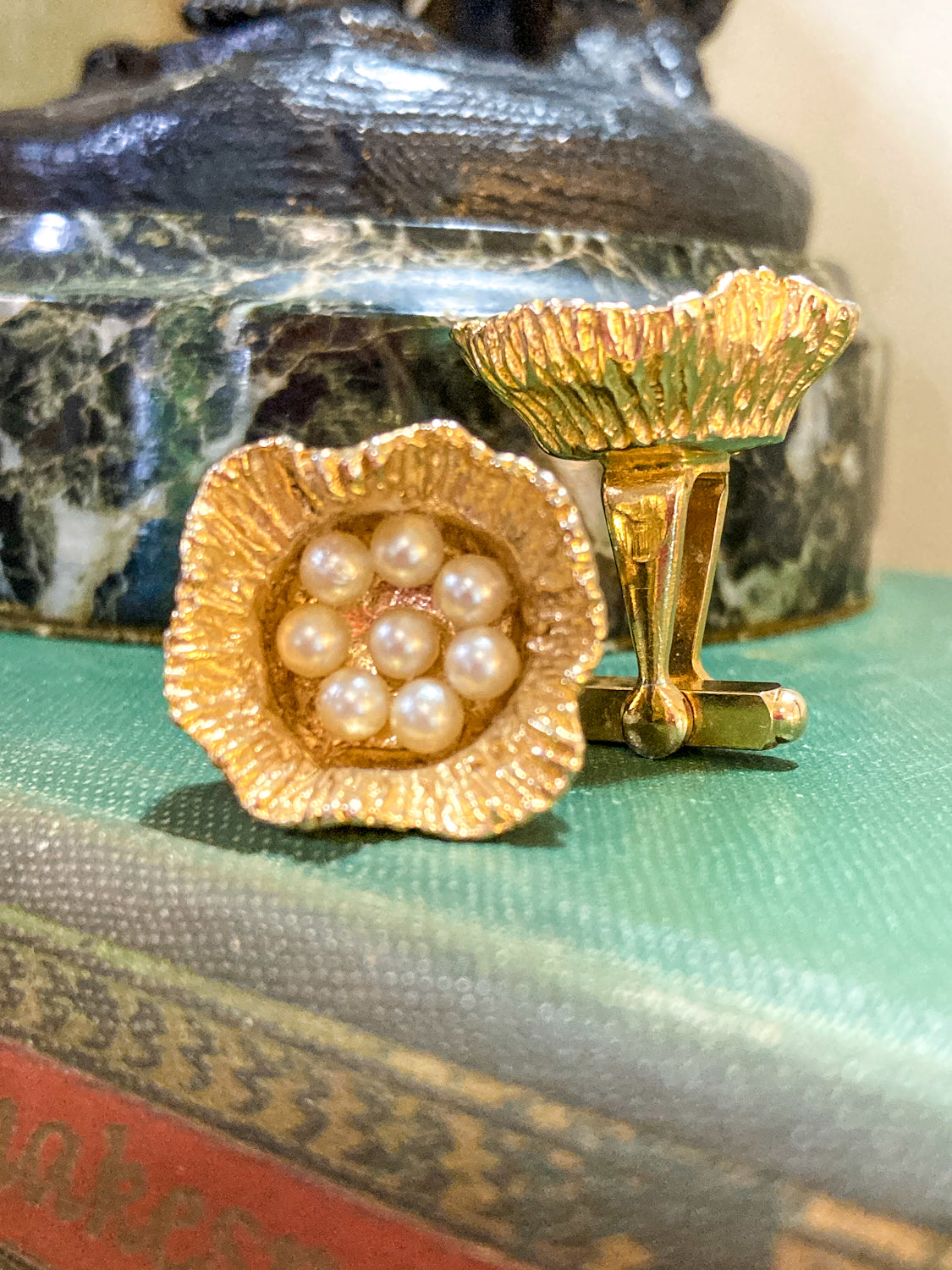 Vintage Gold Pearl Lotus Seed Bird Nest Egg Cufflink Pair Accessory
