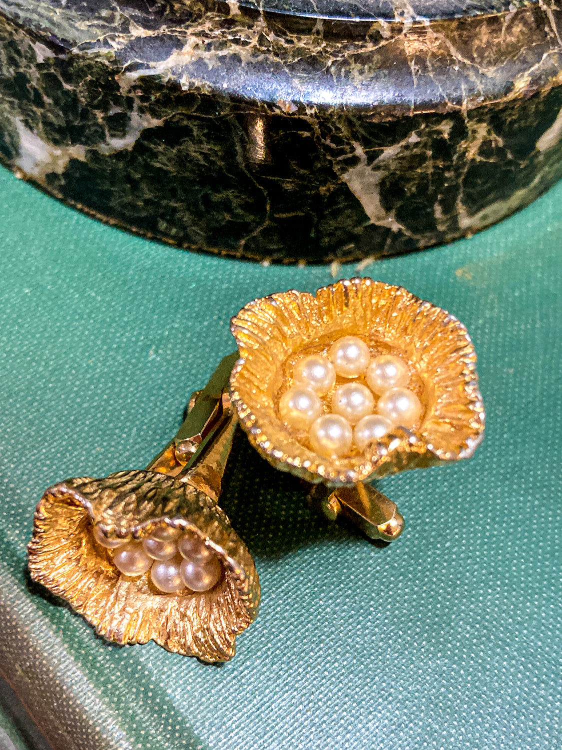 Vintage Gold Pearl Lotus Seed Bird Nest Egg Cufflink Pair Accessory