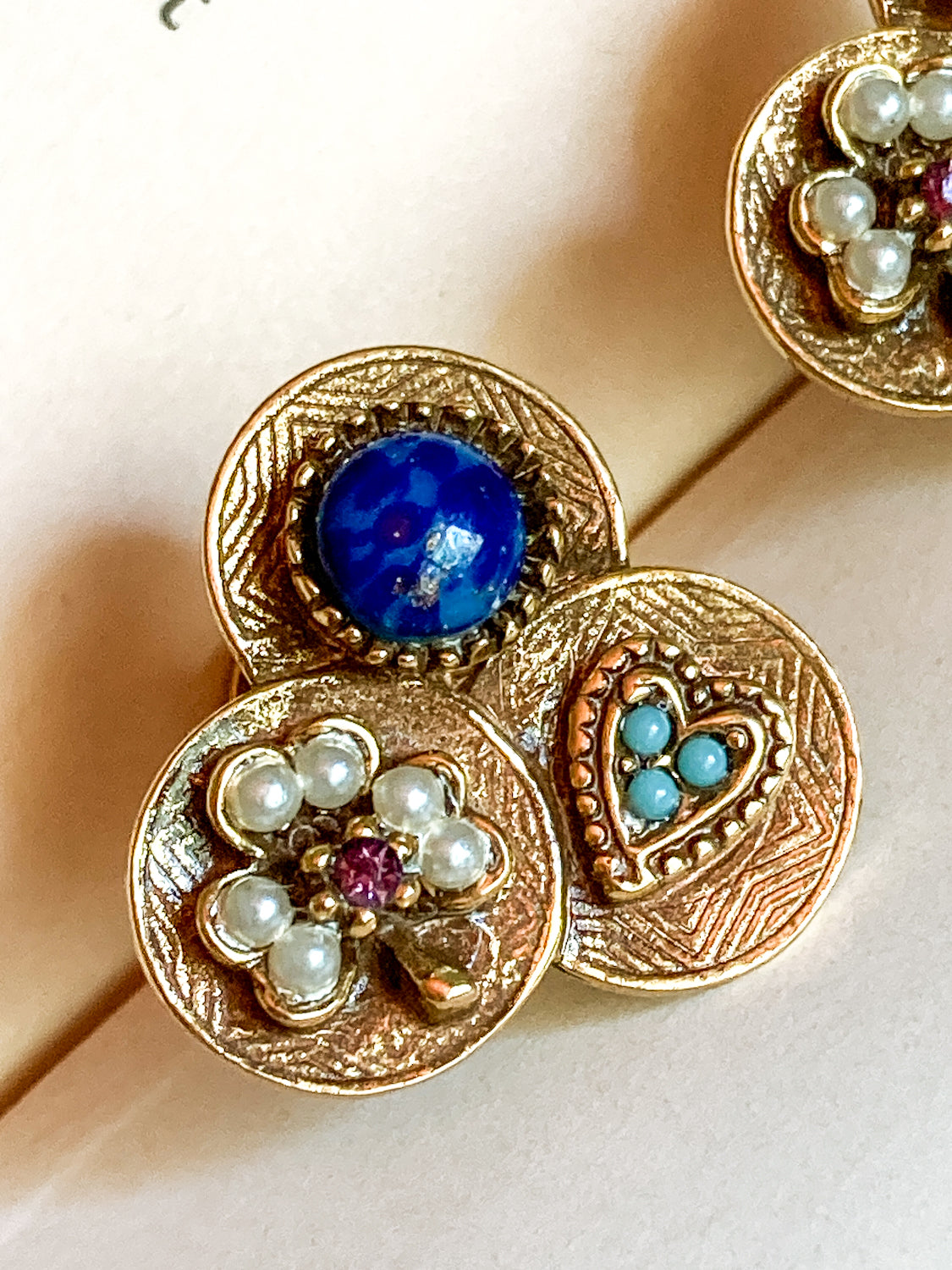 Vintage Gold Tone Lucky Charm Heart Shamrock Lapis Screwback Earrings