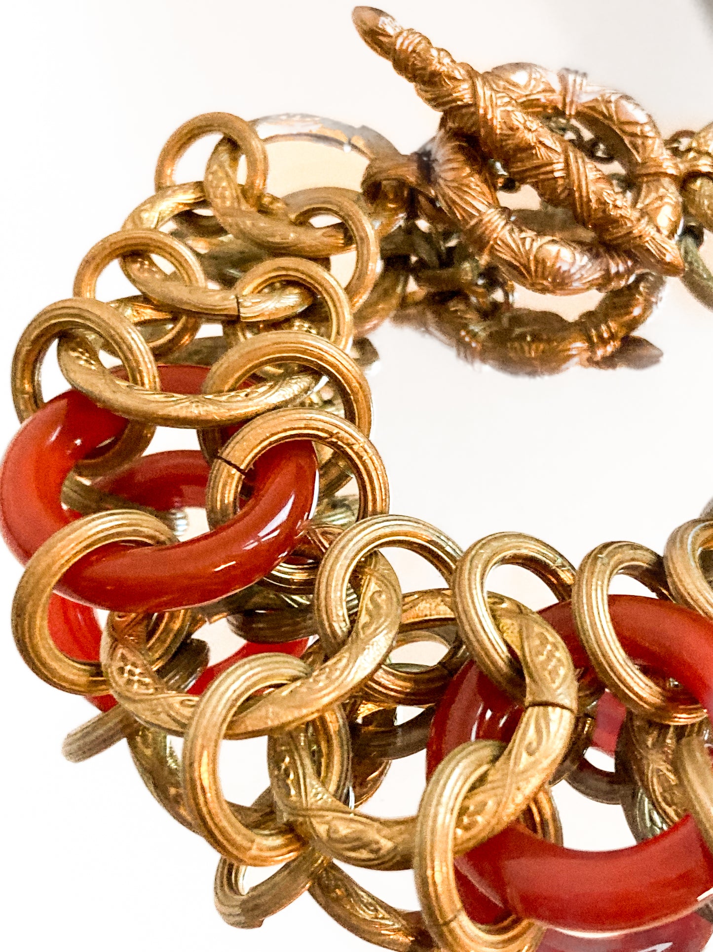 Vintage Gold Toned Circular Rust Red Lucite Stone Chain Link Bracelet Stephen Dweck