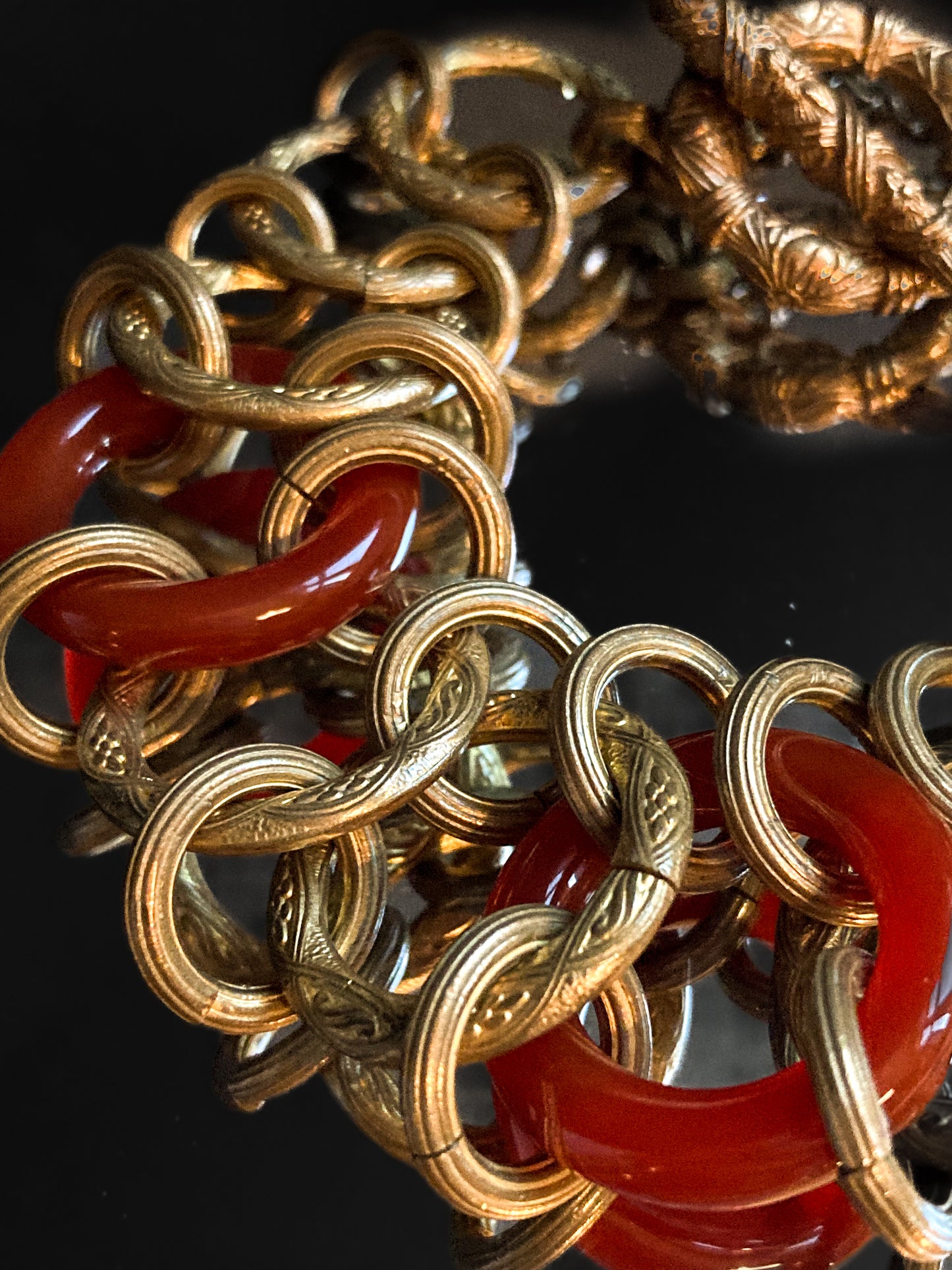 Vintage Gold Toned Circular Rust Red Lucite Stone Chain Link Bracelet Stephen Dweck