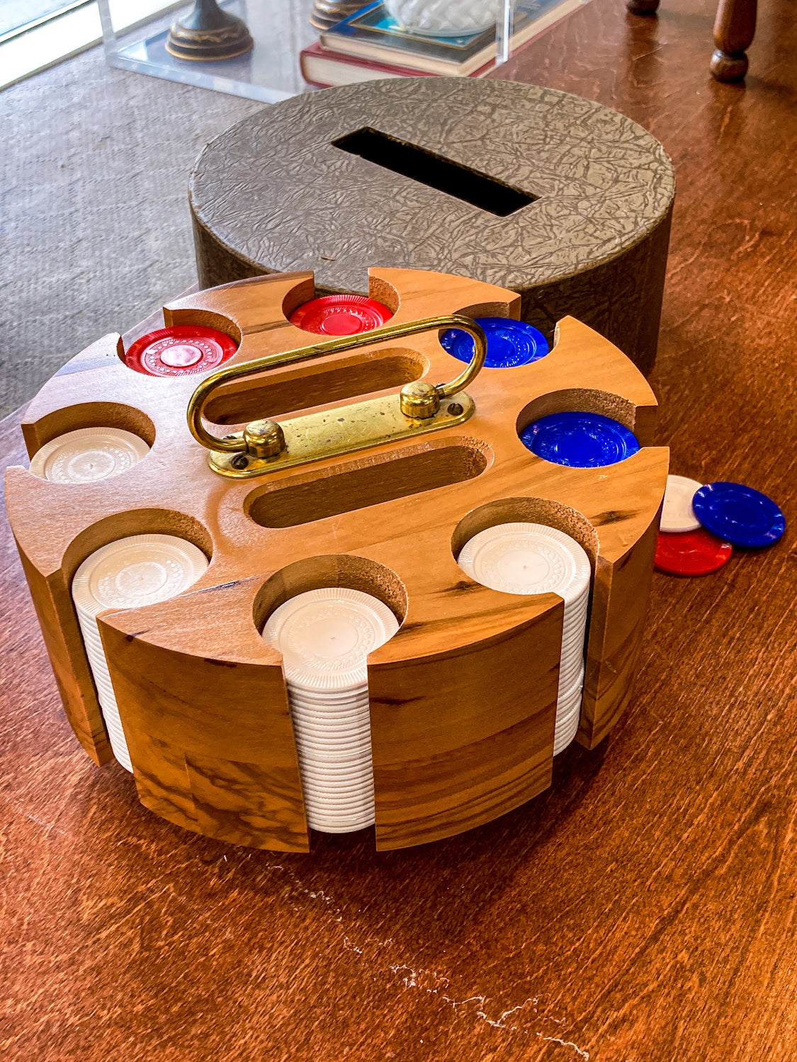 Vintage MCM Lazy Susan Red White Blue Poker Chip Travel Caddy Set