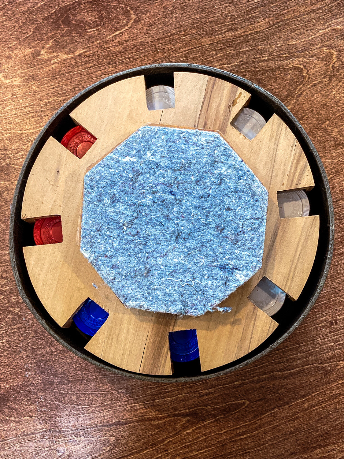 Vintage MCM Lazy Susan Red White Blue Poker Chip Travel Caddy Set