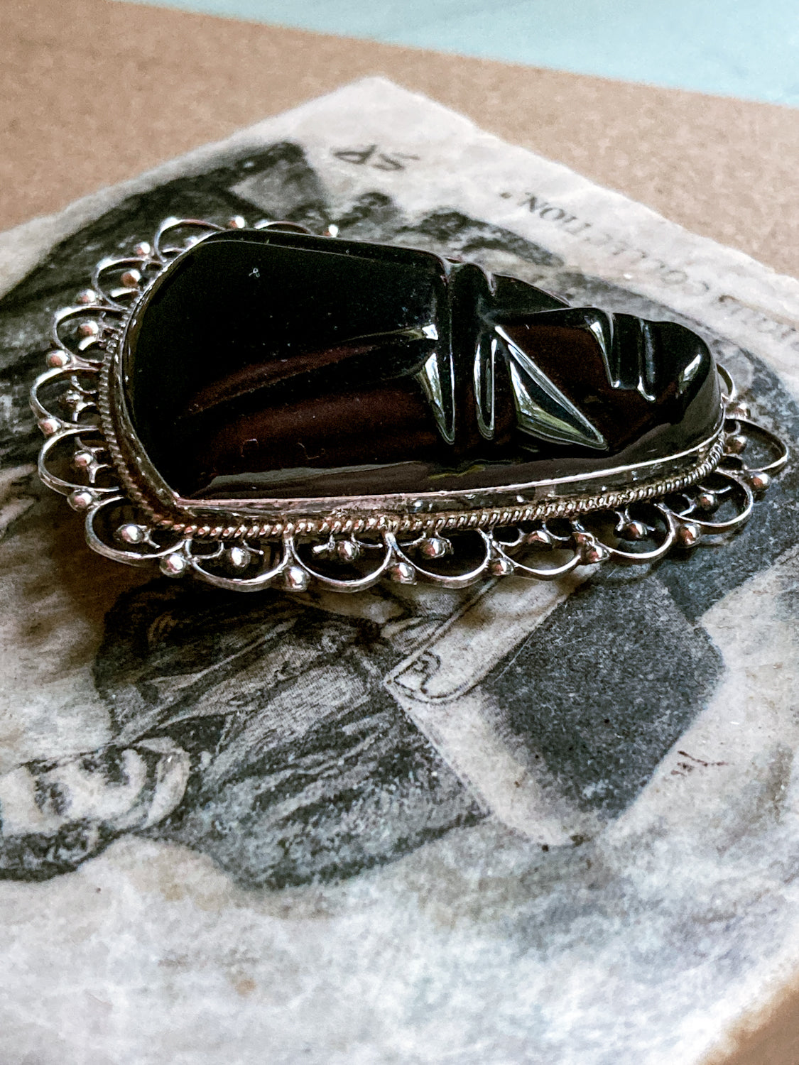 Vintage Mexico Sterling Silver 925 Carved Black Onyx Abstract Face Filigree Brooch