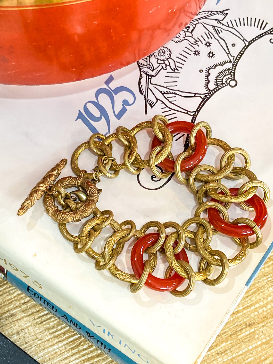 Vintage Gold Toned Circular Rust Red Lucite Stone Chain Link Bracelet Stephen Dweck
