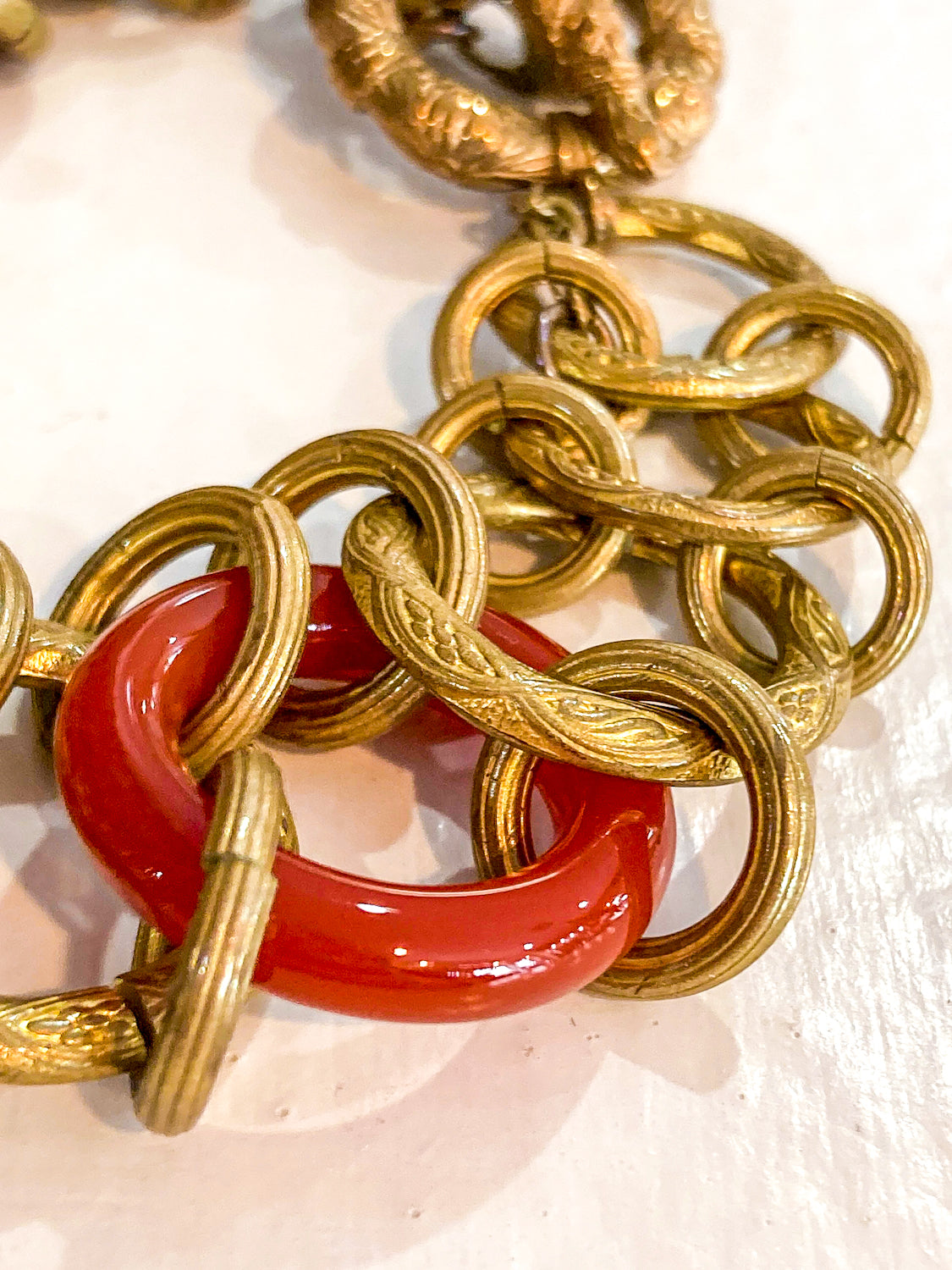 Vintage Gold Toned Circular Rust Red Lucite Stone Chain Link Bracelet Stephen Dweck