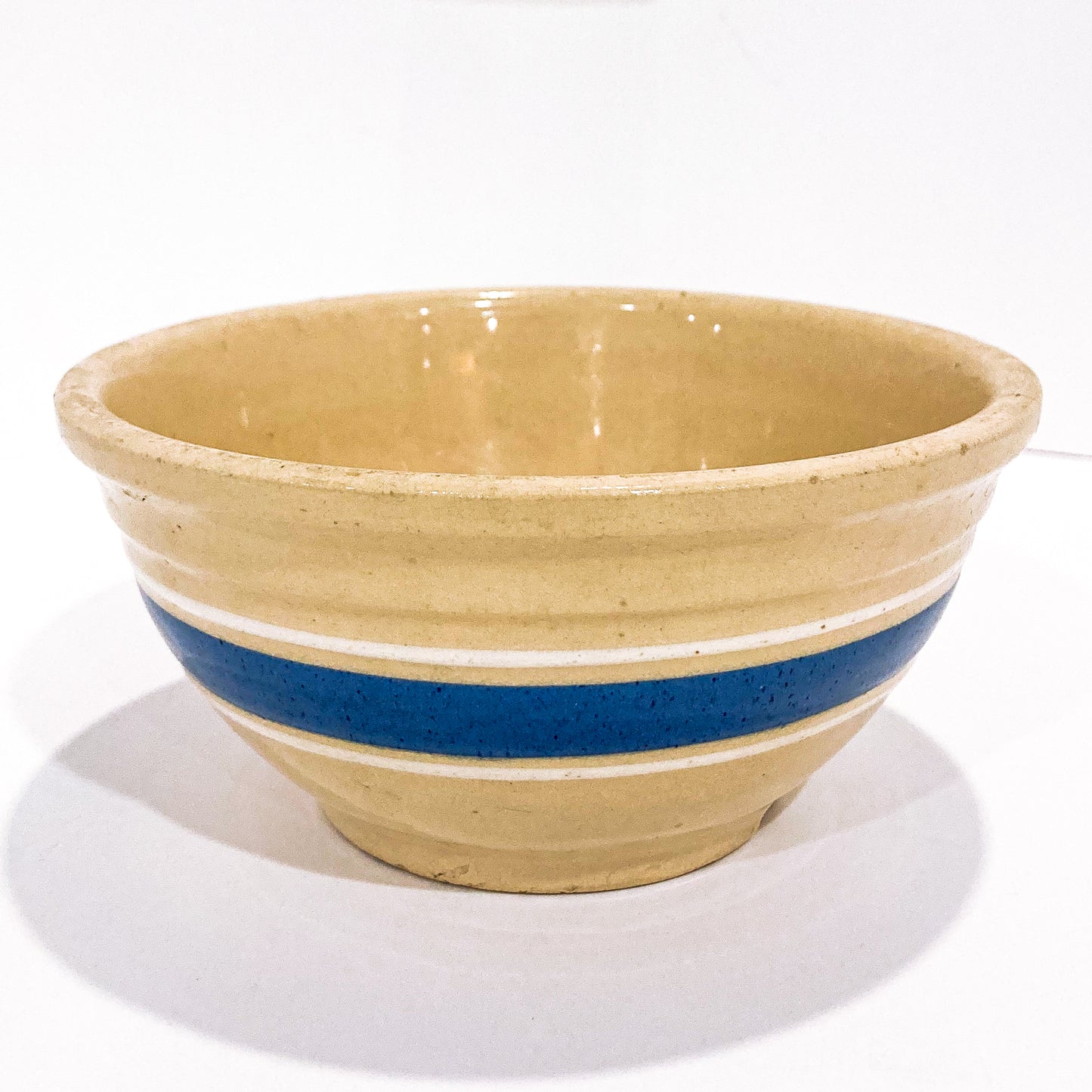 Vintage USA Made Watt Oven Ware Ceramic Blue White Cream 6” Mixing Bowl 2