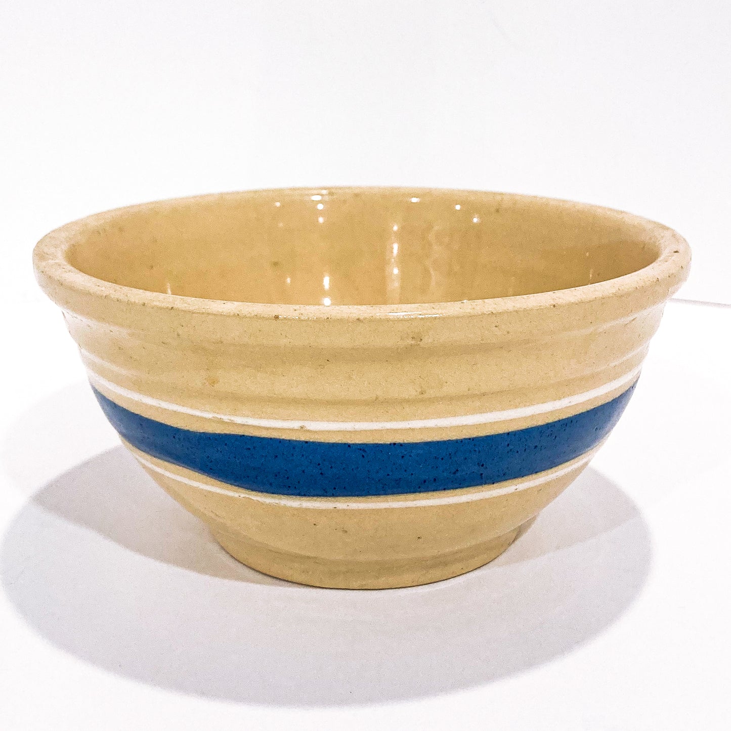 Vintage USA Made Watt Oven Ware Ceramic Blue White Cream 6” Mixing Bowl 3