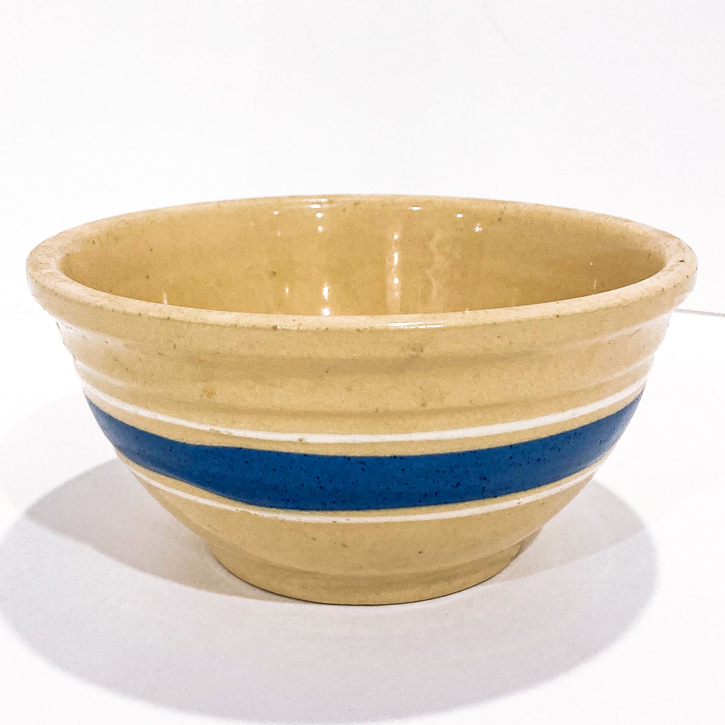Vintage USA Made Watt Oven Ware Ceramic Blue White Cream 6” Mixing Bowl 4