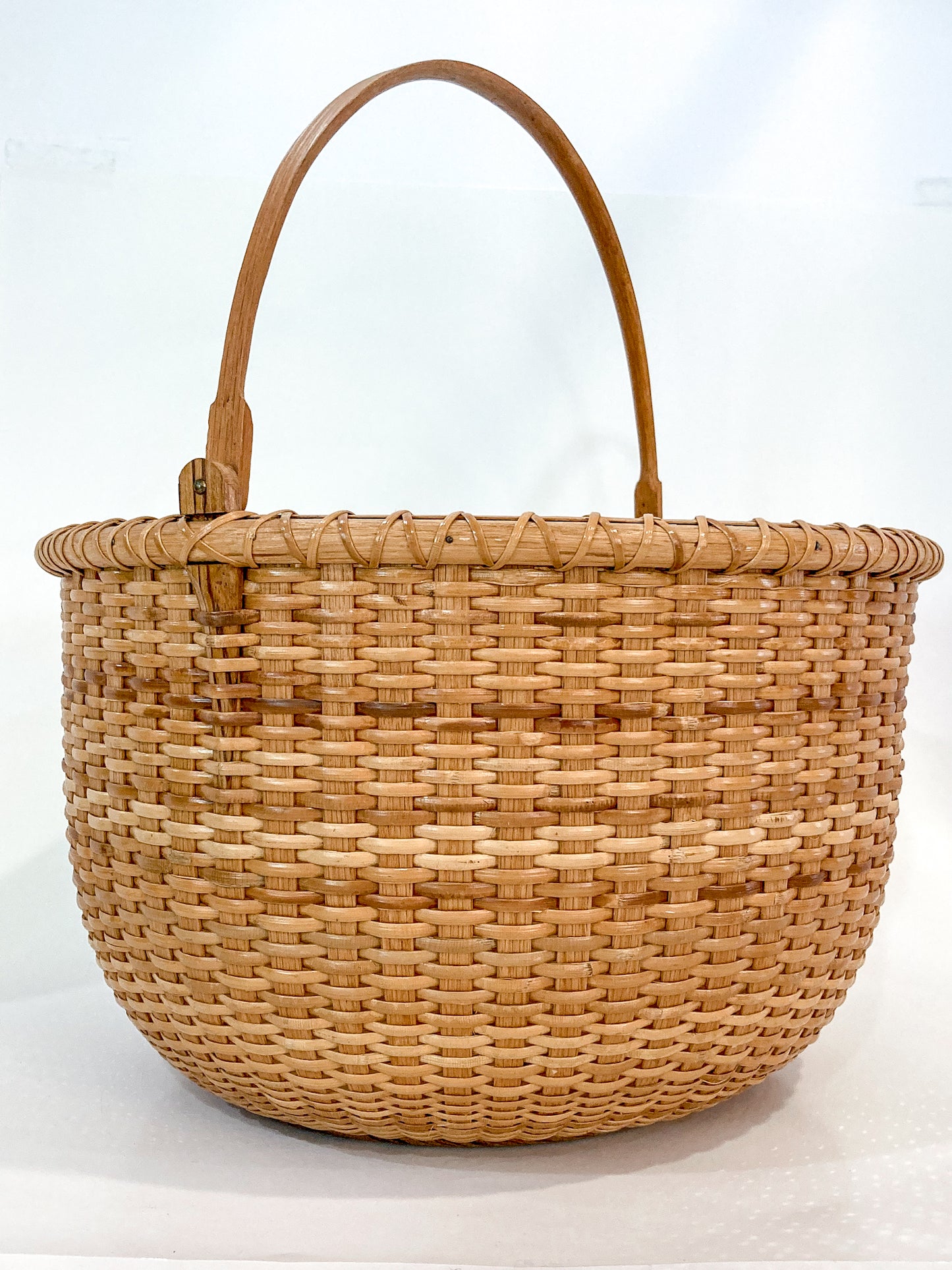 Vintage 1980s William Sevrens Lightship Penny Bottom Large Woven Basket Profile