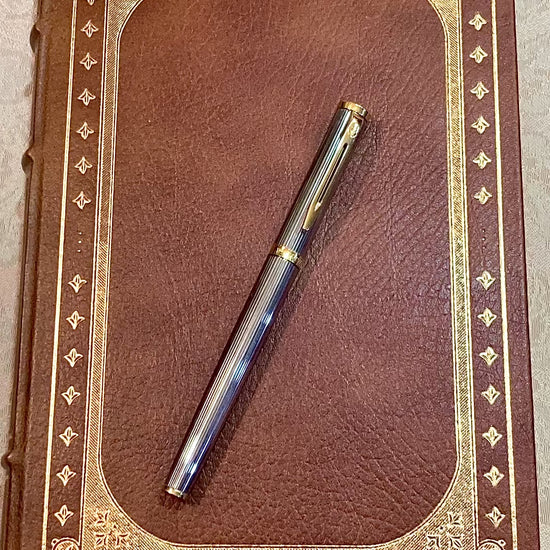 Vintage Waterman 18K Yellow Gold Silver Ribbed Fountain Ink Pen