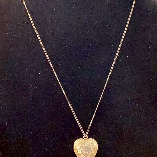 Vintage Gold Filled Engraved Heart Photo Locket Pendant Necklace Video