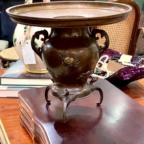 Antique Japanese Yoshimasa Bronze Crab Ocean Motif Ikebana Vase