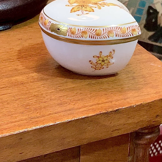 Vintage Herend Hand Painted Autumn Chinese Bouquet Heart Porcelain Box