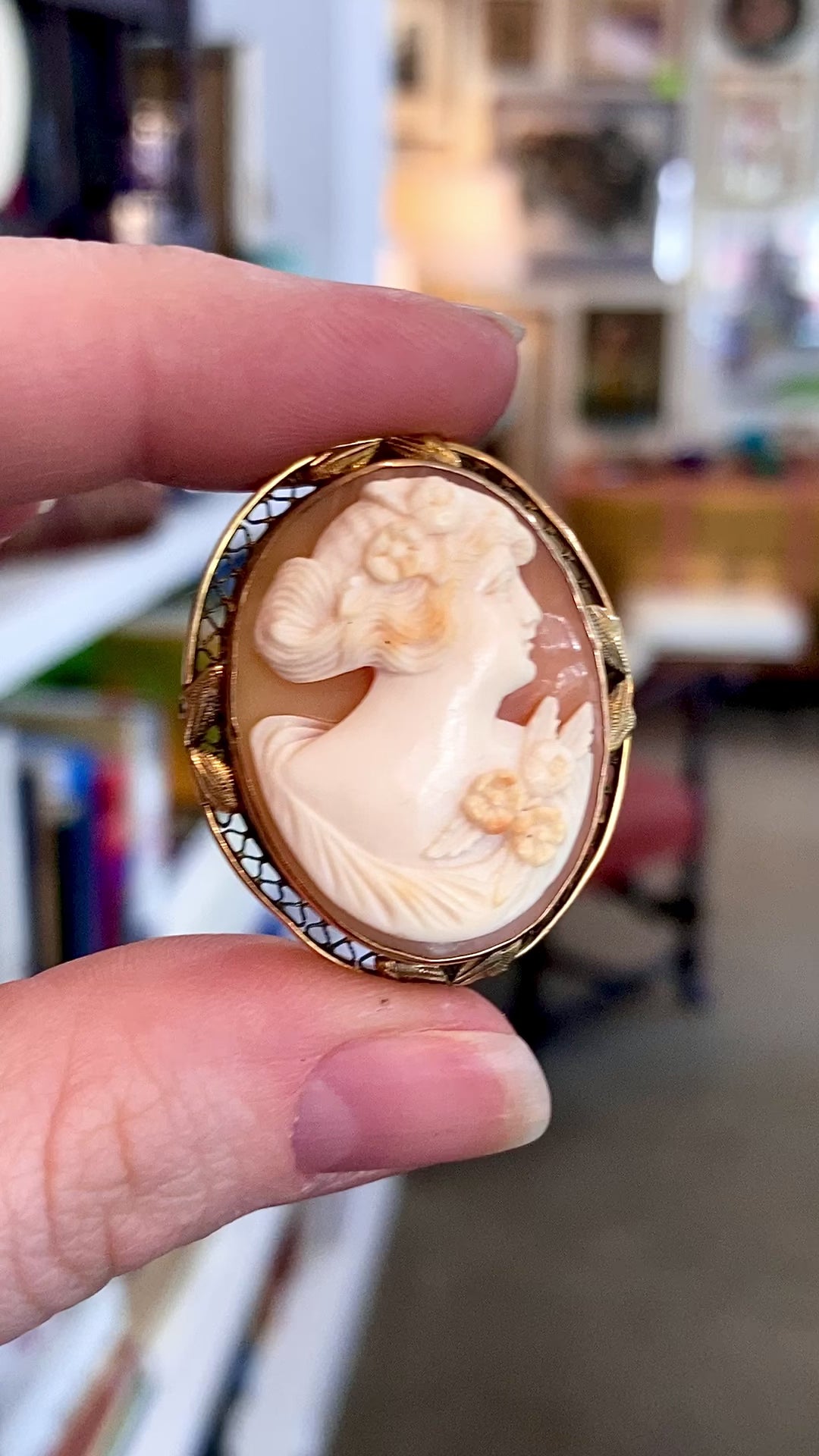 Antique 14K Gold Italian Oval Cameo Convertible Brooch Pin Pendant